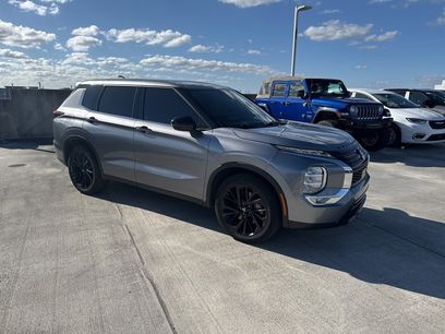 Used 2024 Mitsubishi Outlander SE Black Edition