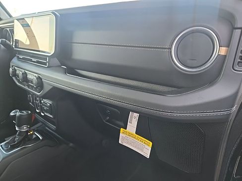 New 2026 Jeep Wrangler Unlimited Sahara AWD/4WD image 82