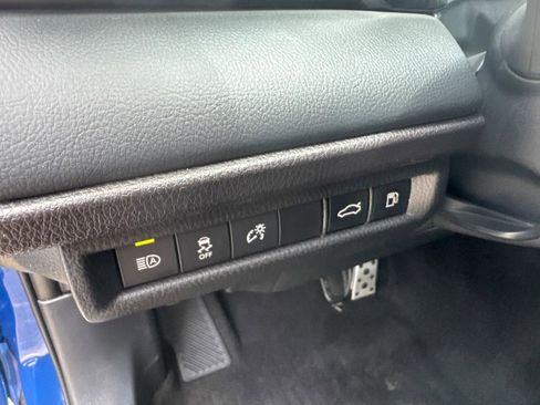 Used 2025 Toyota Camry XSE image 19