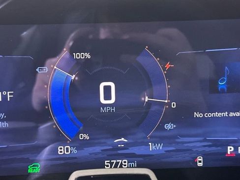 Used 2024 Chevrolet Equinox EV RS image 18