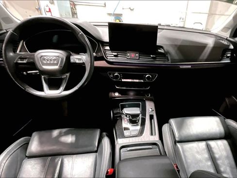 Used 2021 Audi Q5 Prestige w/ Prestige Package image 15