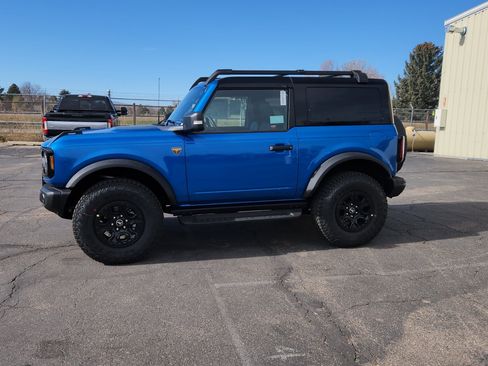 New 2025 Ford Bronco Badlands image 4