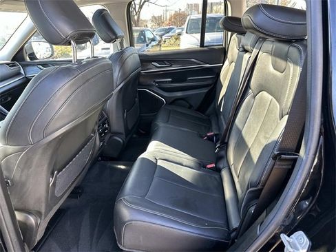 Certified 2022 Jeep Grand Cherokee Limited image 13