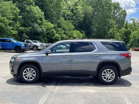 Used 2021 Chevrolet Traverse LT w/ LPO, Floor Liner Package AWD/4WD image 6