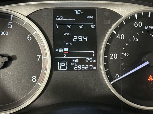 Used 2024 Nissan Versa S w/ Trunk Package image 15