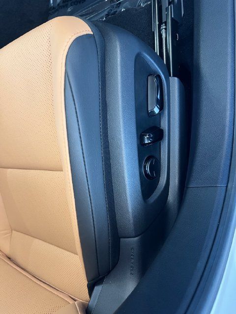 Certified 2025 Lexus ES 300h w/ Premium Package FWD image 50
