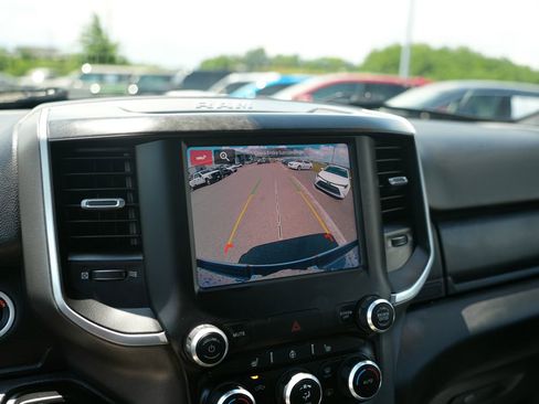 Used 2022 RAM 1500 Big Horn AWD/4WD image 16