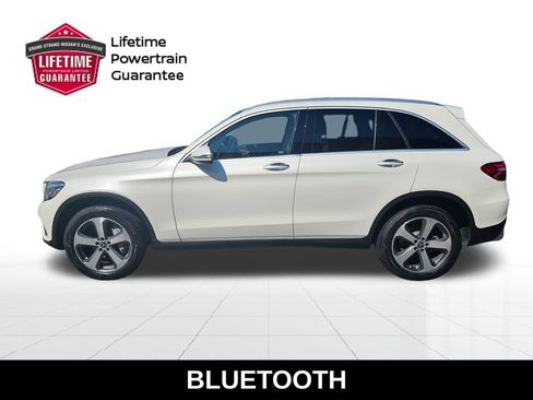 Used 2018 Mercedes-Benz GLC 300 4MATIC image 2