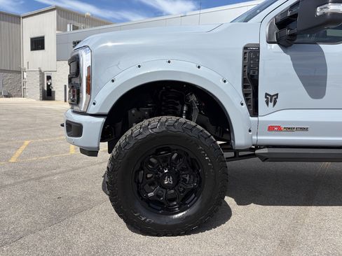 New 2026 Ford F250 Lariat w/ Black Appearance Package AWD/4WD image 13