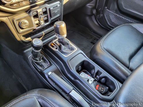 Used 2021 Jeep Gladiator Overland w/ Popular Equipment Package image 26