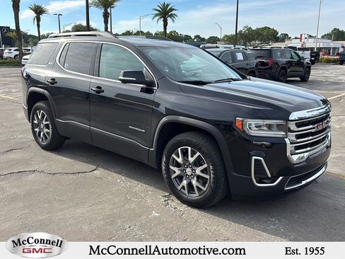 Used 2023 GMC Acadia SLT w/ Technology Package FWD image 1