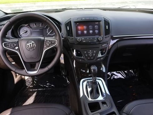 Used 2016 Buick Regal FWD image 15