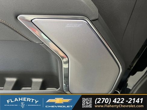 Used 2026 Chevrolet Silverado 2500 High Country w/ Midnight Edition AWD/4WD image 18