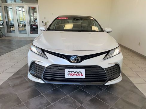 Used 2023 Toyota Camry XLE w/ Navigation Package FWD image 4