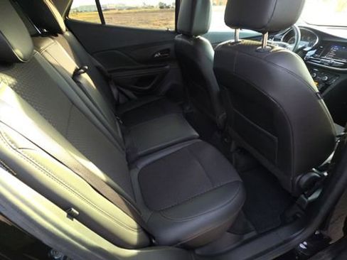 Used 2022 Buick Encore Preferred w/ Safety Package image 28