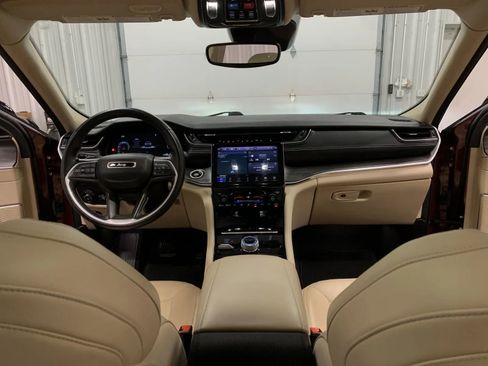 Used 2021 Jeep Grand Cherokee L Limited image 32