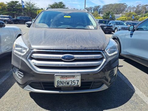 Used 2018 Ford Escape Titanium w/ Ford Safe & Smart Package FWD image 2