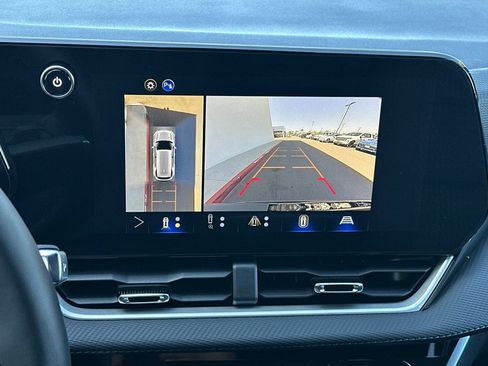 New 2026 Chevrolet Equinox LT w/ Safety and Technology Package FWD image 20