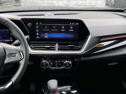 Used 2024 Chevrolet Trax RS w/ Driver Confidence Package image 18