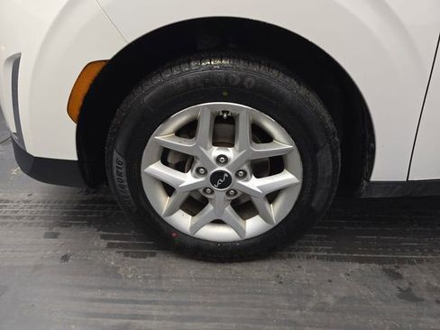 Used 2024 Kia Soul LX w/ Option Group 015 image 15