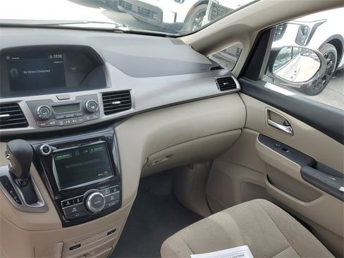 Used 2016 Honda Odyssey SE image 13