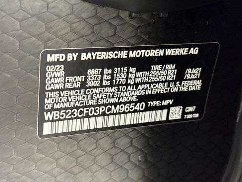 Used 2023 BMW iX xDrive50 w/ Sport Package AWD/4WD image 19