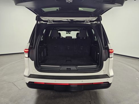Used 2023 Lincoln Navigator L Reserve image 14