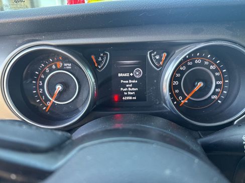 Used 2018 Jeep Wrangler Unlimited Sport S image 6