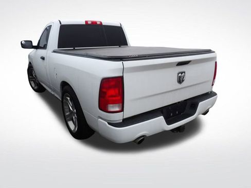 Used 2018 RAM 1500 Express image 3