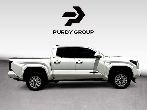 Certified 2026 Toyota Tacoma SR5 AWD/4WD image 9