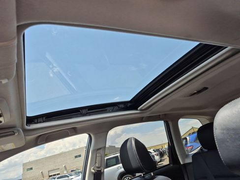 Used 2016 Subaru Forester 2.5i Touring w/ Eyesight & Navigation System AWD/4WD image 16