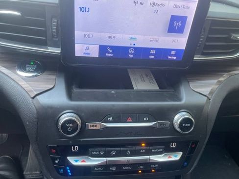 Used 2020 Ford Explorer Limited RWD image 16