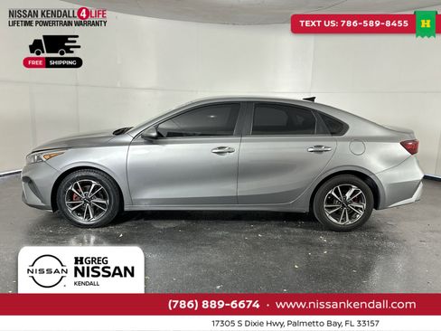 Used 2022 Kia Forte LXS image 7