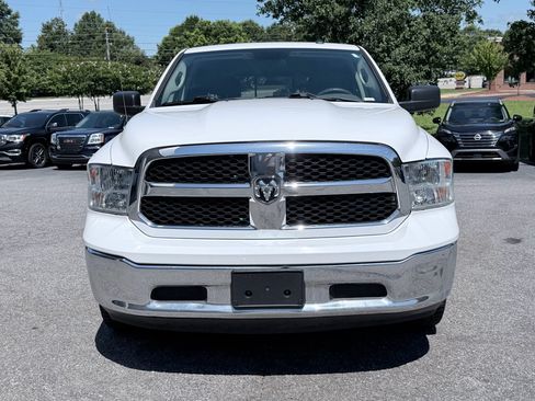 Used 2019 RAM 1500 Classic SLT AWD/4WD image 3