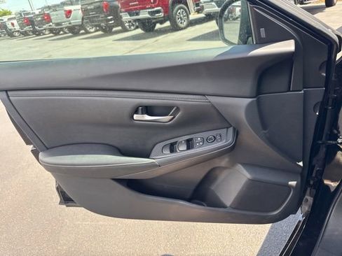 Used 2024 Nissan Sentra SV FWD image 15