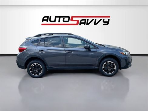 Used 2022 Subaru Crosstrek 2.0i Premium image 8
