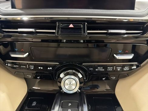 Certified 2025 Acura MDX w/ Technology Package image 40