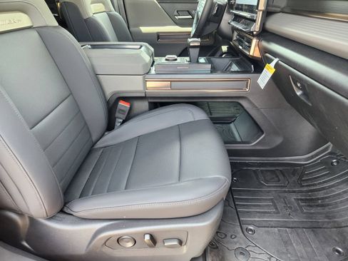 New 2025 GMC Hummer EV 2X AWD/4WD image 15