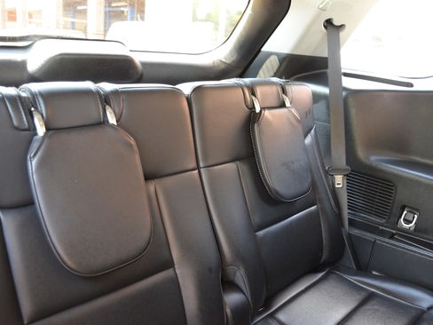 Used 2023 Ford Explorer XLT w/ Equipment Group 202A image 25