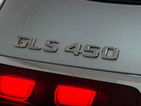 Used 2025 Mercedes-Benz GLS 450 4MATIC w/ AMG Line Exterior image 20