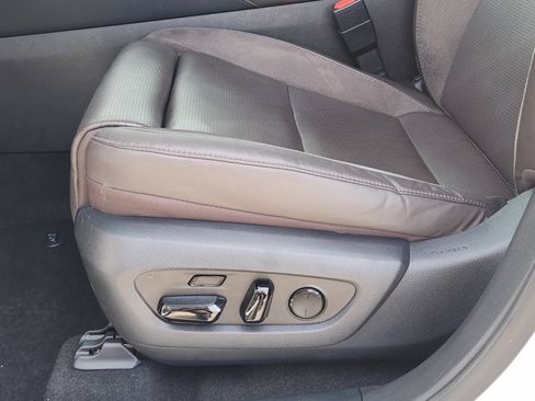 Used 2023 Lexus RX 350 FWD w/ Accessory Package image 28