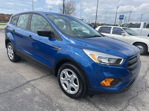 Used 2017 Ford Escape S image 2