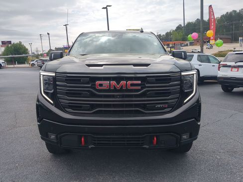 Used 2023 GMC Sierra 1500 AT4 w/ Technology Package image 2