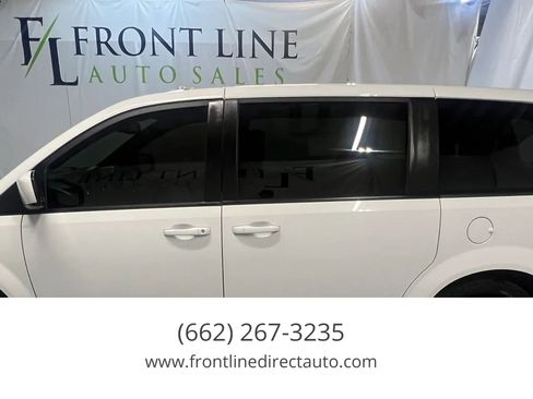 Used 2019 Dodge Grand Caravan GT FWD image 4