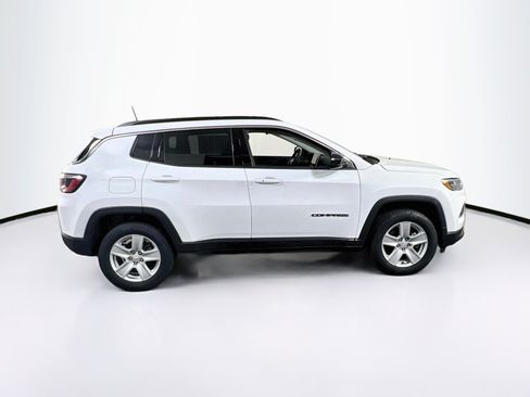 Used 2022 Jeep Compass Latitude AWD/4WD image 4