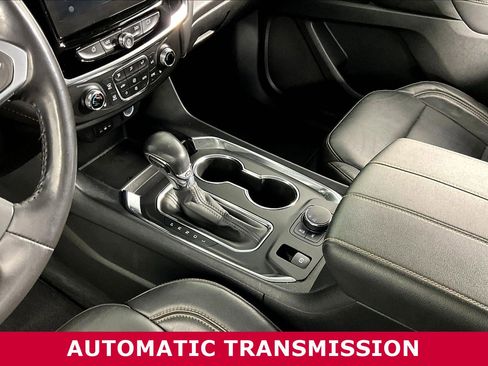 Used 2021 Chevrolet Traverse LT FWD image 18