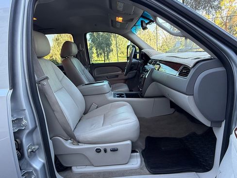 Used 2010 Chevrolet Silverado 2500 LTZ w/ Convenience Package image 18