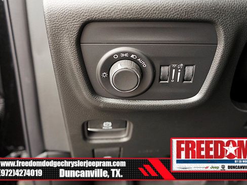 New 2024 Jeep Grand Cherokee L Altitude image 28