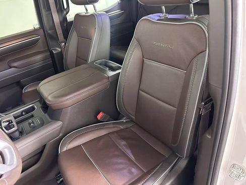 Used 2024 GMC Sierra 1500 Denali AWD/4WD image 27