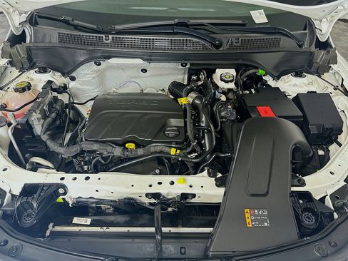 Used 2025 Buick Envista Preferred image 32